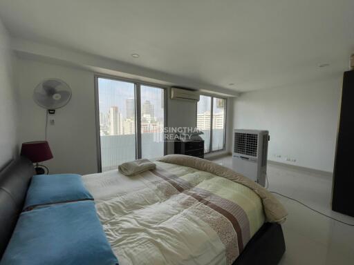 For SALE : D.S. Tower 2 Sukhumvit 39 / 2 Bedroom / 2 Bathrooms / 125 sqm / 15000000 THB [9802806]