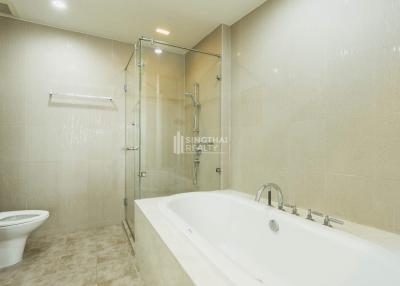 For SALE : Baan Rajprasong / 2 Bedroom / 2 Bathrooms / 126 sqm / 15000000 THB [9803817]