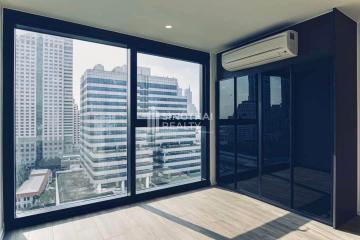 For SALE : The Lofts Silom / 2 Bedroom / 2 Bathrooms / 78 sqm / 15000000 THB [9993904]