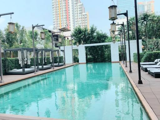 For SALE : The Address Sathorn / 2 Bedroom / 2 Bathrooms / 74 sqm / 15500000 THB [S10654]