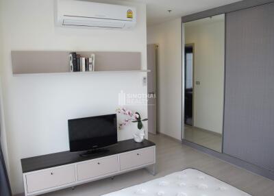 For SALE : Rhythm Sukhumvit 36-38 / 2 Bedroom / 2 Bathrooms / 78 sqm / 13900000 THB [S10270]