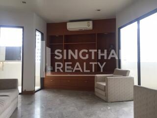 For SALE : Fifty Fifth Tower / 3 Bedroom / 3 Bathrooms / 196 sqm / 16000000 THB [3812513]