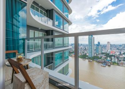 For SALE : Menam Residences / 2 Bedroom / 2 Bathrooms / 78 sqm / 16000000 THB [S11439]