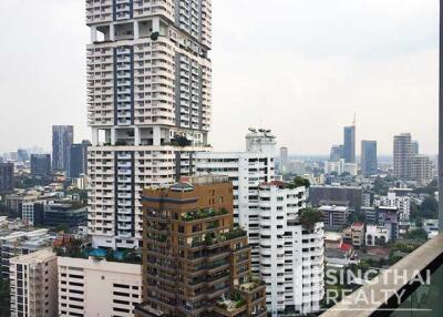 For SALE : The Address Sukhumvit 28 / 2 Bedroom / 2 Bathrooms / 68 sqm / 16300000 THB [6575168]