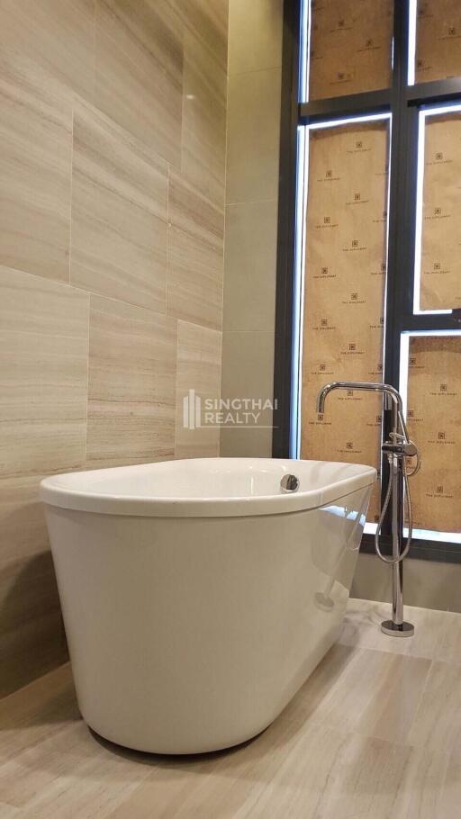 For SALE : The Diplomat Sathorn / 2 Bedroom / 2 Bathrooms / 88 sqm / 17500000 THB [10354728]