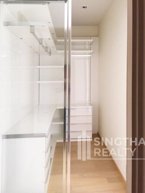 For SALE : HQ by Sansiri / 2 Bedroom / 2 Bathrooms / 76 sqm / 17900000 THB [5843687]