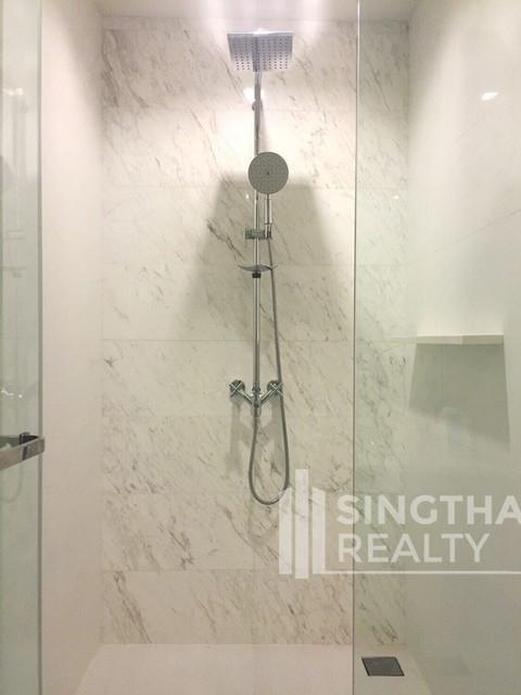 For SALE : HQ by Sansiri / 2 Bedroom / 2 Bathrooms / 76 sqm / 17900000 THB [5843687]