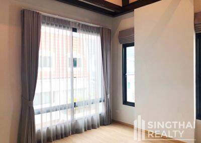 For SALE : Townhouse Ekkamai / 3 Bedroom / 4 Bathrooms / 201 sqm / 17900000 THB [8407633]