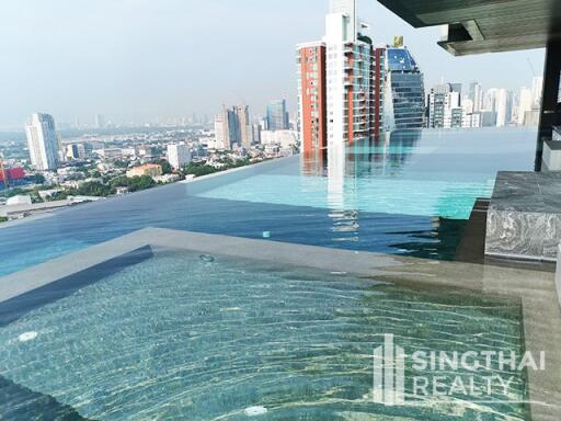 For SALE : RHYTHM Ekkamai / 2 Bedroom / 2 Bathrooms / 70 sqm / 17900000 THB [S10823]