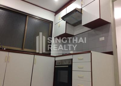 For SALE : Asoke Tower / 2 Bedroom / 2 Bathrooms / 151 sqm / 18000000 THB [2502992]