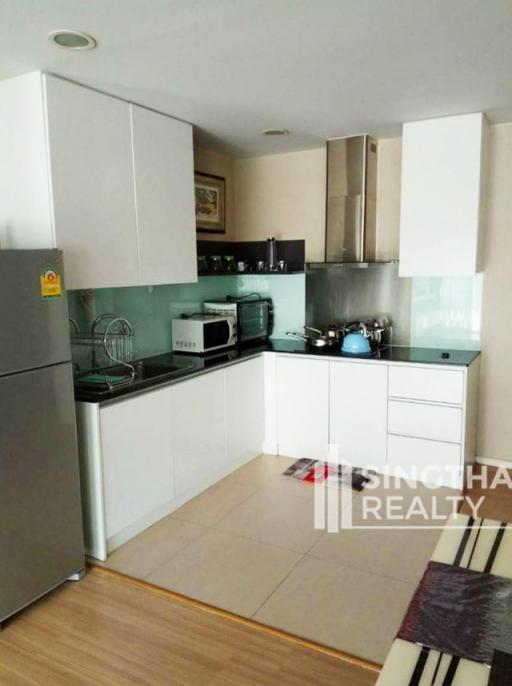 For SALE : Renova Residence Chidlom / 3 Bedroom / 3 Bathrooms / 146 sqm / 18000000 THB [7846917]