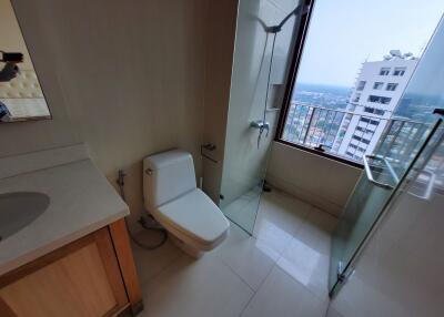 For SALE : The Emporio Place / 2 Bedroom / 2 Bathrooms / 101 sqm / 18000000 THB [9979438]