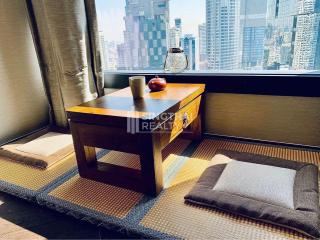 For SALE : The ESSE Sukhumvit 36 / 1 Bedroom / 1 Bathrooms / 43 sqm / 18000000 THB [S10887]