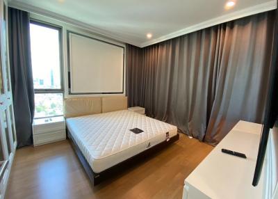 For SALE : Supalai Oriental Sukhumvit 39 / 3 Bedroom / 2 Bathrooms / 99 sqm / 18000000 THB [S11076]