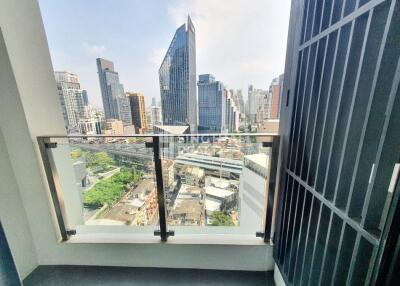 For SALE : The Diplomat 39 / 1 Bedroom / 1 Bathrooms / 60 sqm / 18800000 THB [S10745]