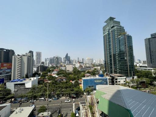 For SALE : Fifty Fifth Tower / 3 Bedroom / 2 Bathrooms / 170 sqm / 18800000 THB [S11572]