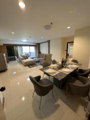 For SALE : Fifty Fifth Tower / 3 Bedroom / 2 Bathrooms / 170 sqm / 18800000 THB [S11572]