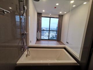 For SALE : Ashton Chula-Silom / 2 Bedroom / 2 Bathrooms / 62 sqm / 18000000 THB [9809363]