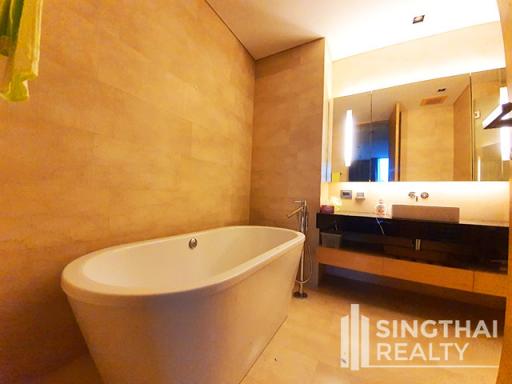 For SALE : Saladaeng Residences / 2 Bedroom / 2 Bathrooms / 94 sqm / 19800000 THB [8155445]