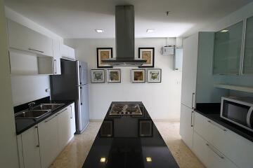 For SALE : Nusasiri Grand / 3 Bedroom / 3 Bathrooms / 167 sqm / 20000000 THB [S10569]