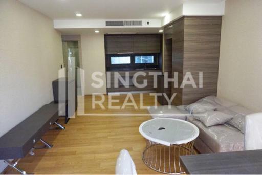 For SALE : Klass Condo Langsuan / 2 Bedroom / 2 Bathrooms / 72 sqm / 19970000 THB [4054988]