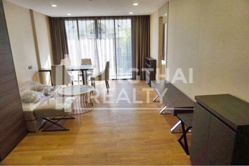 For SALE : Klass Condo Langsuan / 2 Bedroom / 2 Bathrooms / 72 sqm / 19970000 THB [4054988]