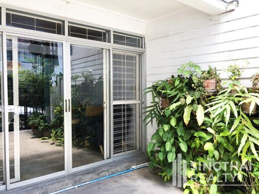 For SALE : House Ekkamai / 2 Bedroom / 2 Bathrooms / 131 sqm / 20000000 THB [7048603]