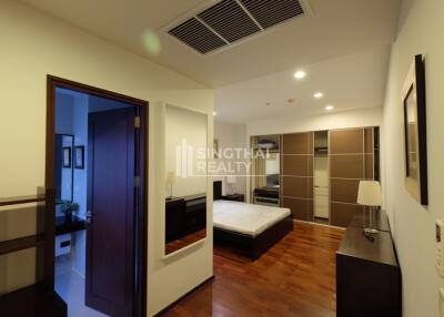 For SALE : Noble Ora / 2 Bedroom / 2 Bathrooms / 160 sqm / 20000000 THB [S10093]