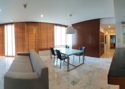 For SALE : Siri Residence / 2 Bedroom / 2 Bathrooms / 107 sqm / 20000000 THB [S10853]