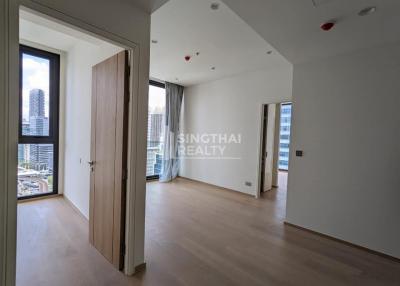 For SALE : Anil Sathorn 12 / 2 Bedroom / 2 Bathrooms / 62 sqm / 20000000 THB [S10861]