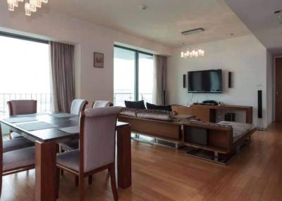 For SALE : The Pano / 2 Bedroom / 2 Bathrooms / 135 sqm / 20000000 THB [S11074]