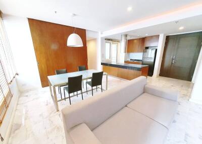 For SALE : Siri Residence / 2 Bedroom / 2 Bathrooms / 105 sqm / 20000000 THB [S11573]