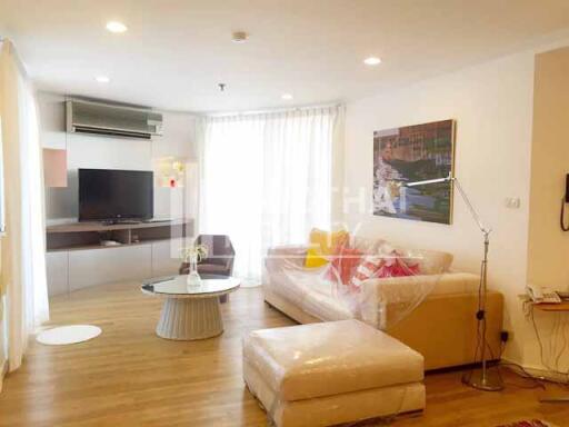 For SALE : Fifty Fifth Tower / 3 Bedroom / 3 Bathrooms / 196 sqm / 21000000 THB [3255134]