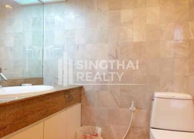 For SALE : Fifty Fifth Tower / 3 Bedroom / 3 Bathrooms / 196 sqm / 21000000 THB [3255134]