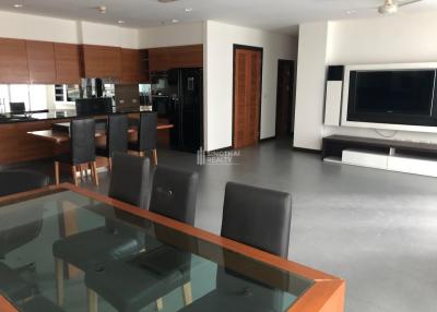 For SALE : The Prime 11 / 4 Bedroom / 4 Bathrooms / 177 sqm / 21000000 THB [S10186]