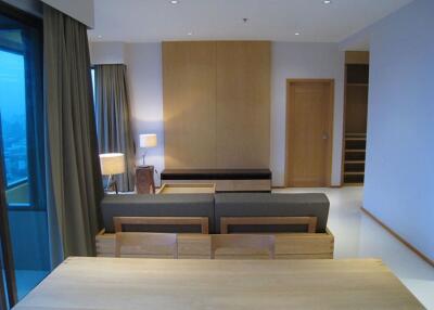 For SALE : The Emporio Place / 2 Bedroom / 2 Bathrooms / 105 sqm / 21500000 THB [S10701]