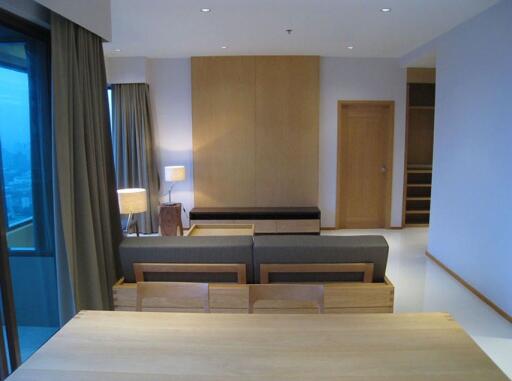 For SALE : The Emporio Place / 2 Bedroom / 2 Bathrooms / 105 sqm / 21500000 THB [S10701]