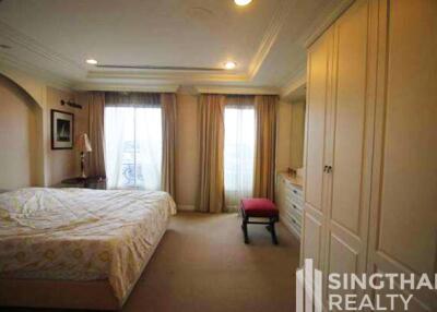 For SALE : La Vie En Rose Place / 3 Bedroom / 3 Bathrooms / 176 sqm / 22000000 THB [7574326]