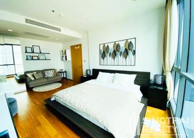 For SALE : Hyde Sukhumvit 13 / 2 Bedroom / 2 Bathrooms / 110 sqm / 23000000 THB [7984911]