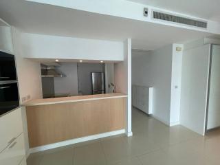 For SALE : Athenee Residence / 2 Bedroom / 2 Bathrooms / 99 sqm / 23000000 THB [9683921]
