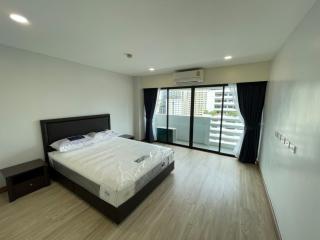 For SALE : Ruamjai Heights / 3 Bedroom / 3 Bathrooms / 209 sqm / 23000000 THB [S10656]