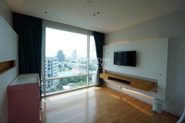 For SALE : Fullerton Sukhumvit / 3 Bedroom / 3 Bathrooms / 152 sqm / 24000000 THB [9077907]