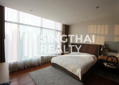 For SALE : Oriental Residence / 2 Bedroom / 2 Bathrooms / 145 sqm / 25000000 THB [4031432]