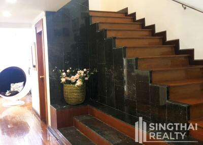 For SALE : Icon II / 3 Bedroom / 4 Bathrooms / 261 sqm / 26000000 THB [7048612]