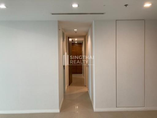 For SALE : The River / 2 Bedroom / 3 Bathrooms / 131 sqm / 26000000 THB [S10224]