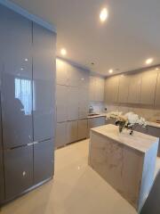 For SALE : The Esse at Singha Complex / 2 Bedroom / 2 Bathrooms / 77 sqm / 26000000 THB [S11139]