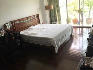 For SALE : Silver Heritage / 3 Bedroom / 2 Bathrooms / 201 sqm / 27000000 THB [3960725]