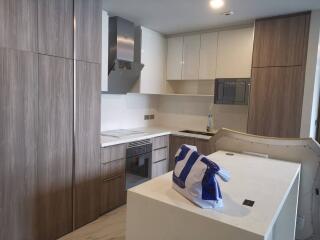 For SALE : Celes Asoke / 2 Bedroom / 2 Bathrooms / 87 sqm / 27000000 THB [S10588]