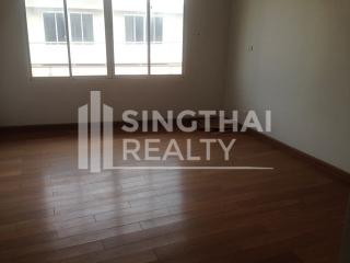 For SALE : The Rise Sukhumvit 39 / 4 Bedroom / 4 Bathrooms / 298 sqm / 28000000 THB [3863003]