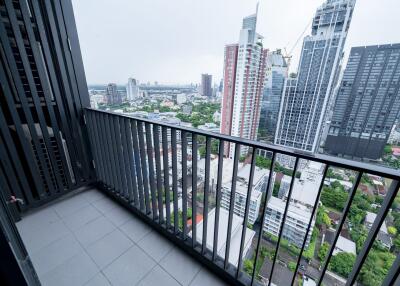 For SALE : RHYTHM Ekkamai / 3 Bedroom / 3 Bathrooms / 120 sqm / 29000000 THB [8581853]